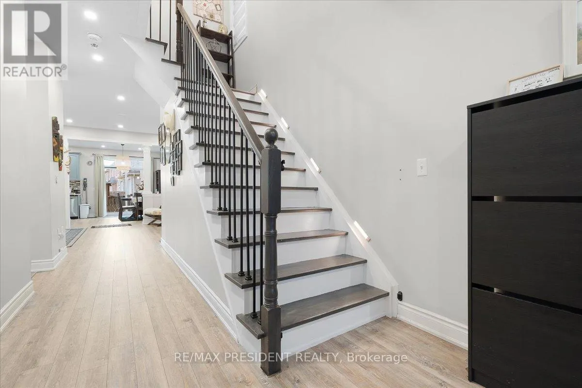 56 NATRONIA TRAIL