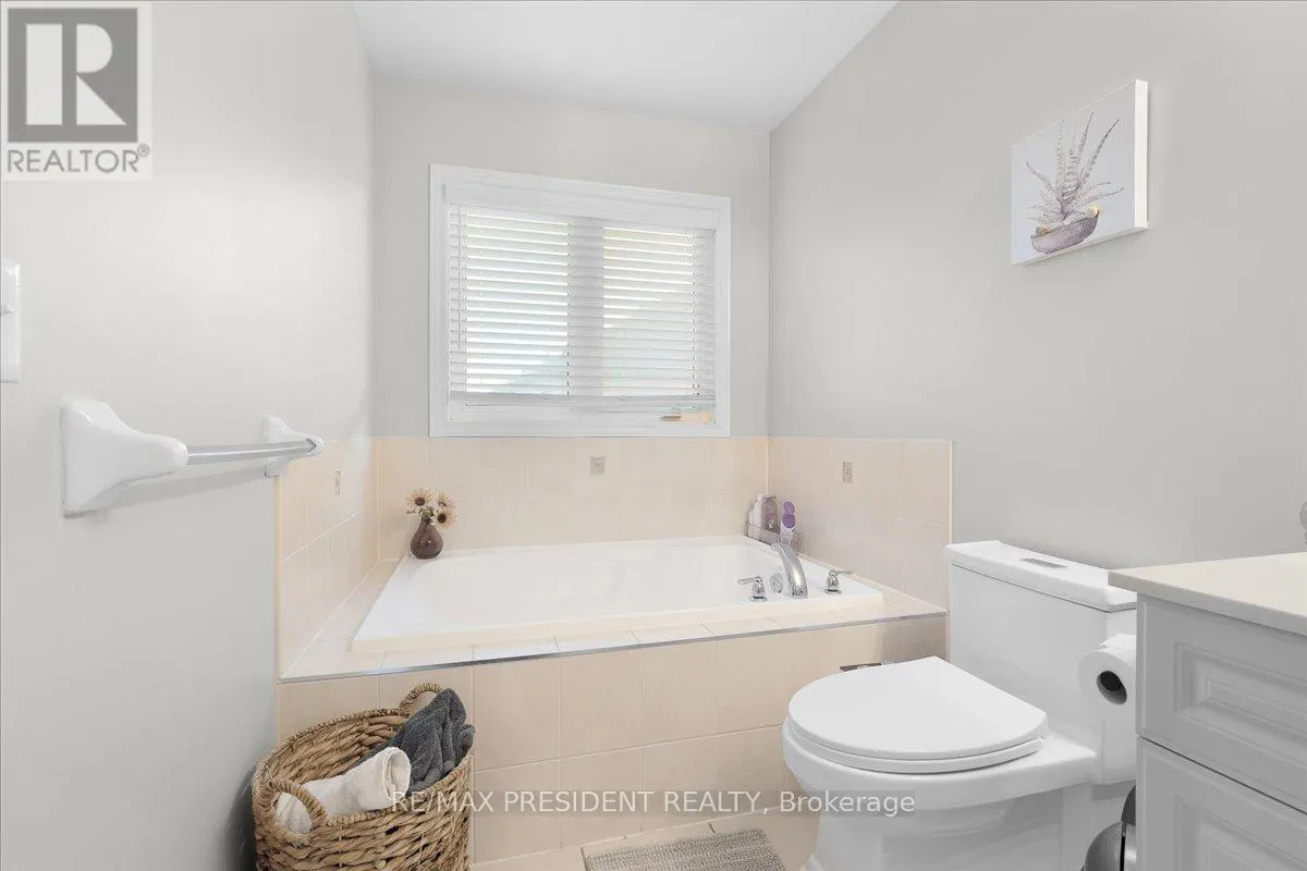 56 NATRONIA TRAIL