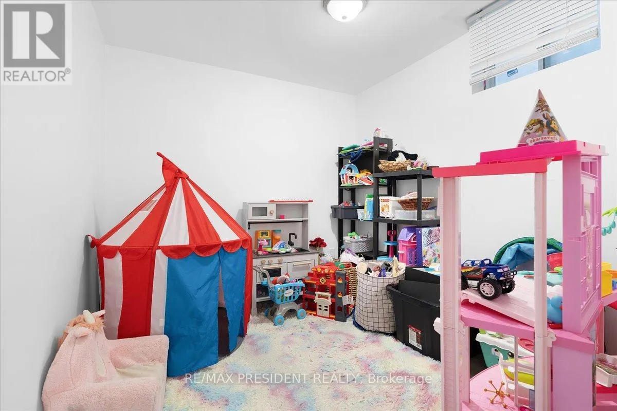 56 NATRONIA TRAIL