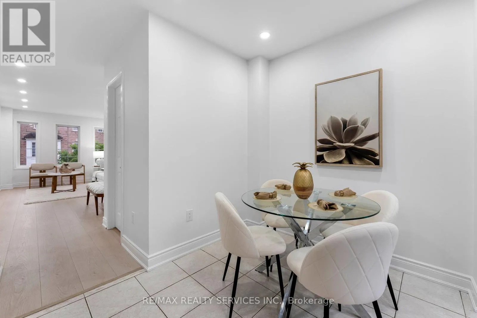 28 - 80 ACORN PLACE