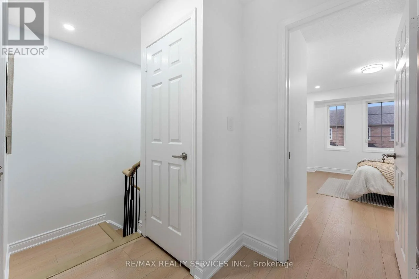 28 - 80 ACORN PLACE