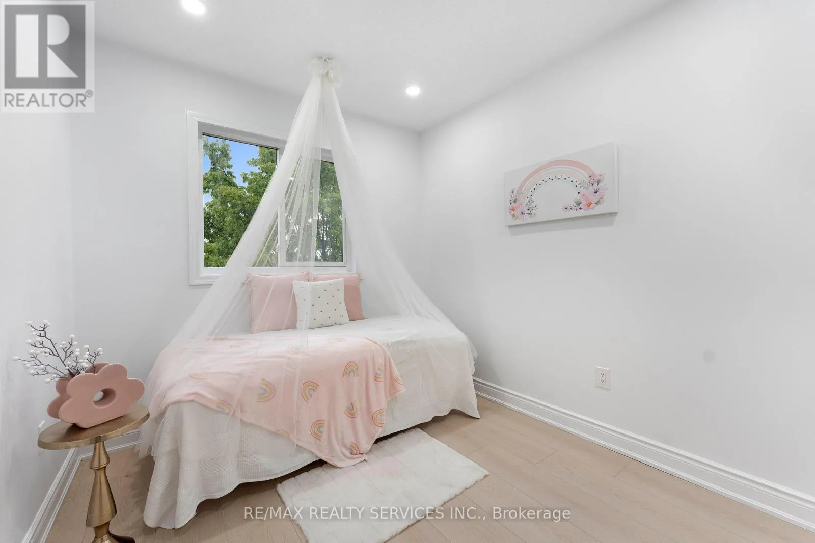 28 - 80 ACORN PLACE