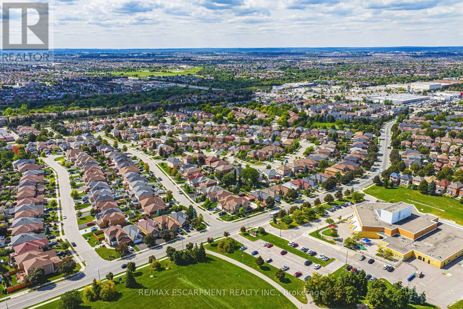 12 SUMMERFIELD CRESCENT