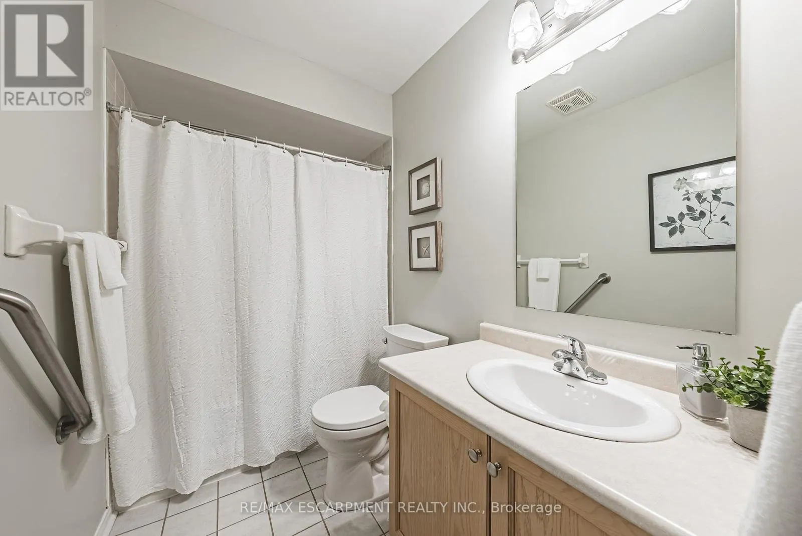 12 SUMMERFIELD CRESCENT