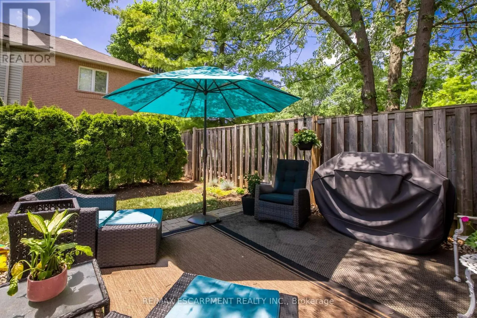 11 - 1050 GRAND BOULEVARD