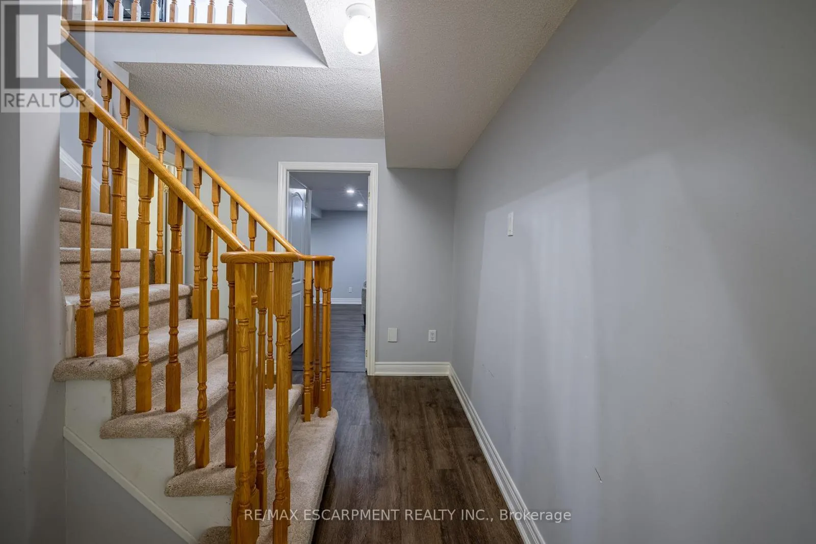 11 - 1050 GRAND BOULEVARD