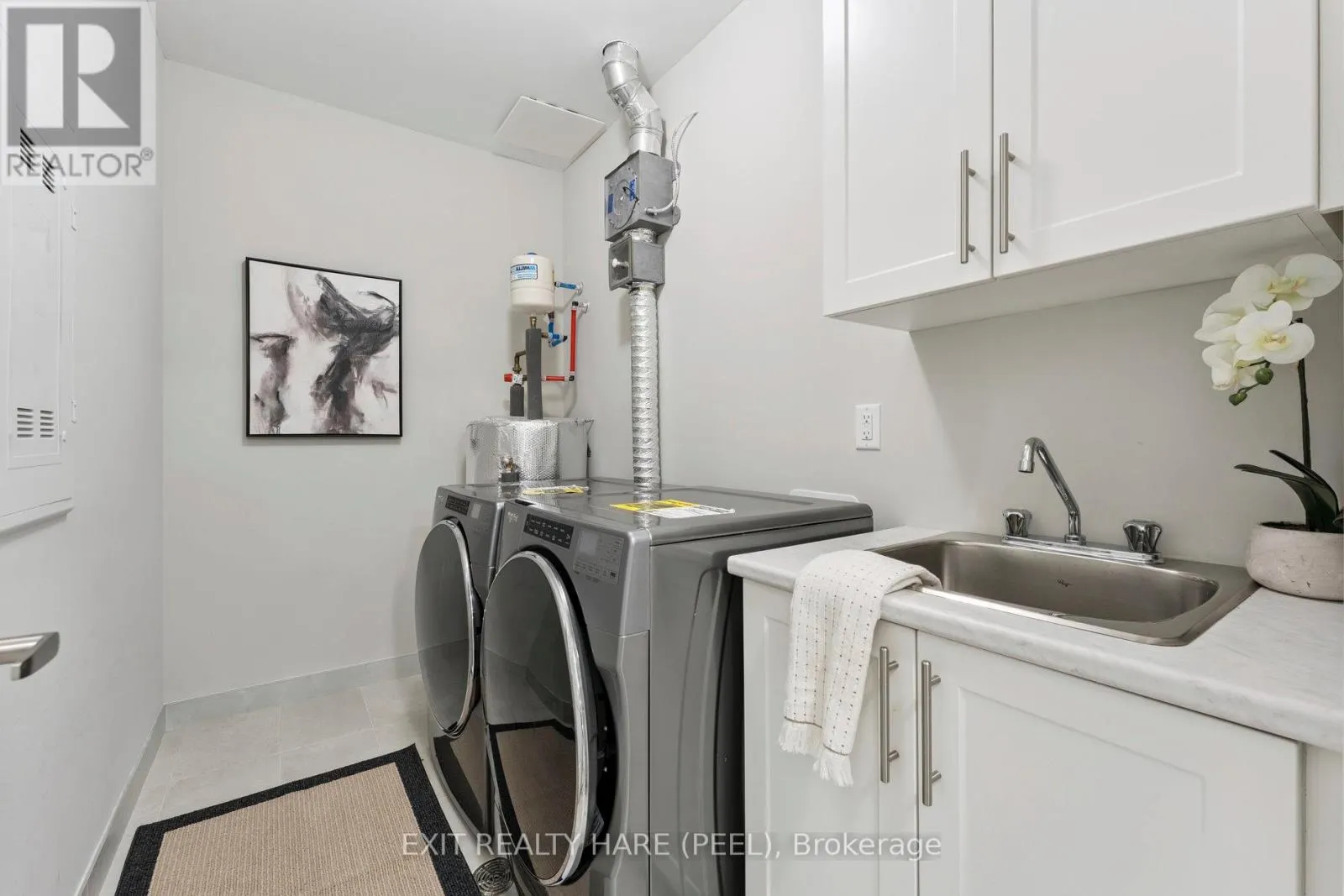 223 - 830 MEGSON TERRACE