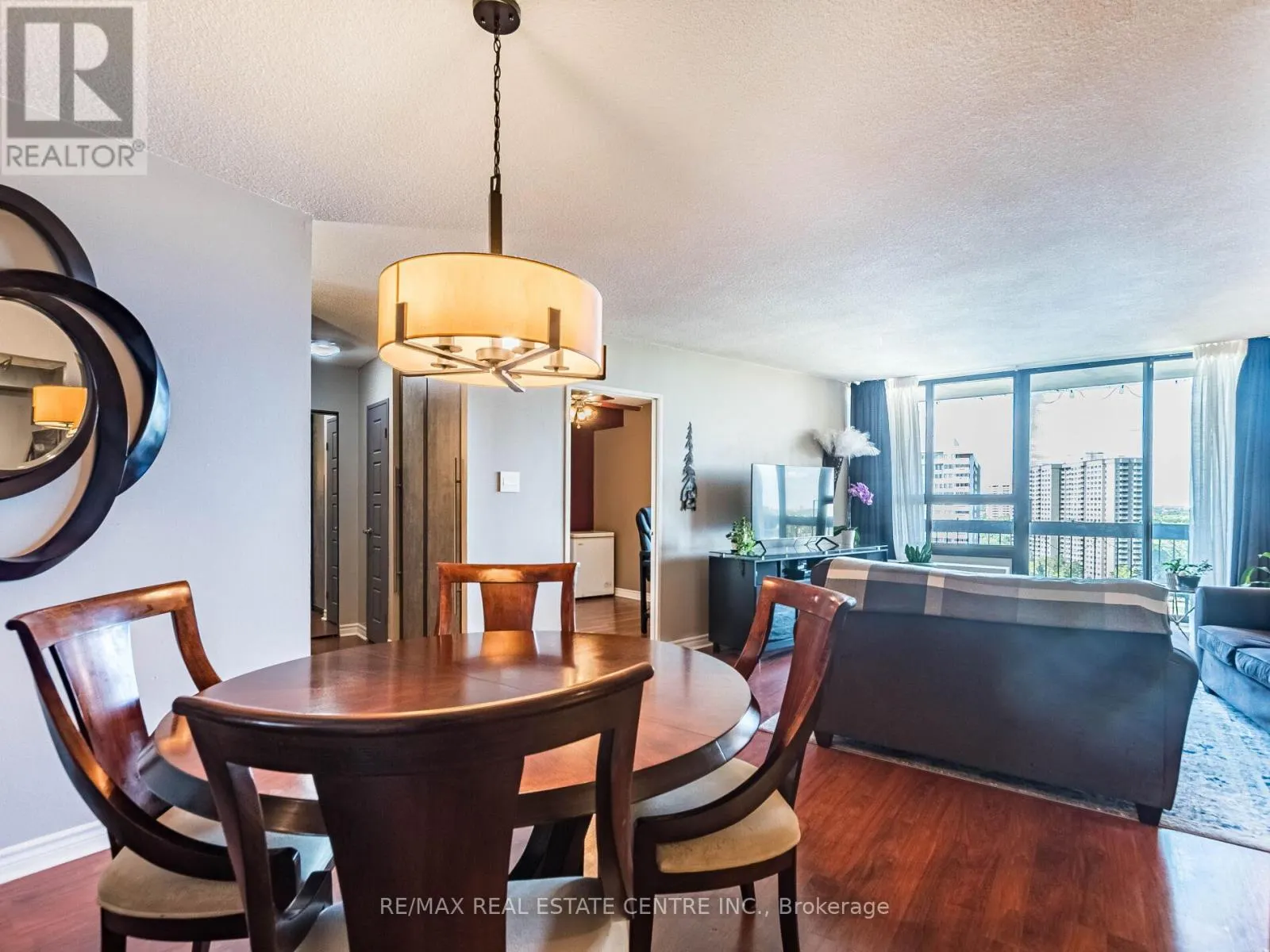 1515 - 50 MISSISSAUGA VALLEY BOULEVARD