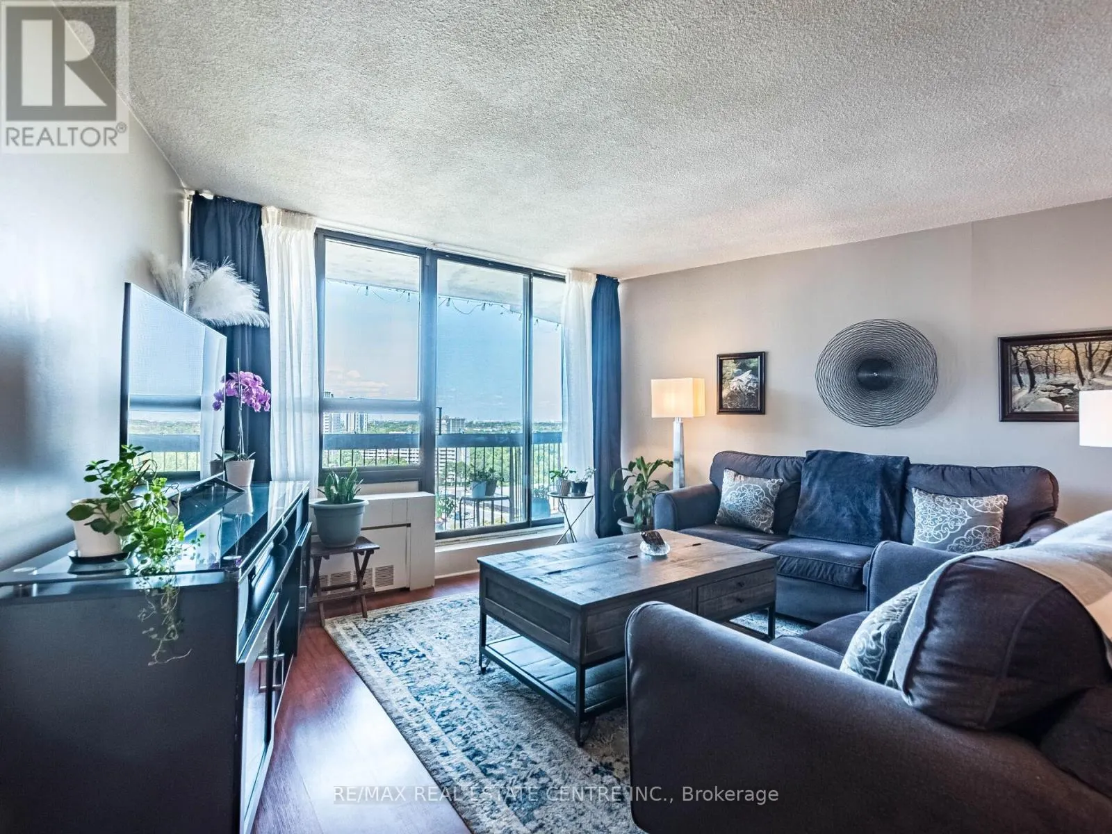 1515 - 50 MISSISSAUGA VALLEY BOULEVARD
