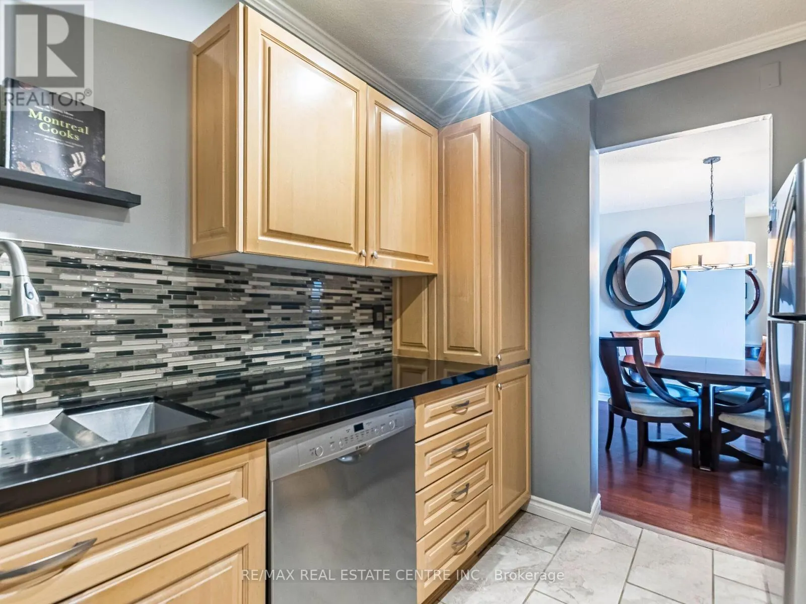 1515 - 50 MISSISSAUGA VALLEY BOULEVARD