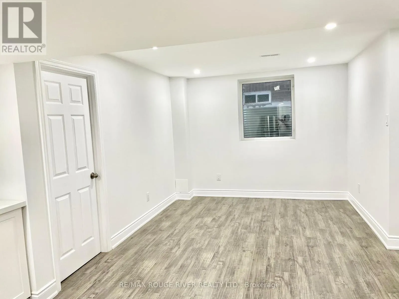 195 LIONHEAD GOLF CLUB ROAD