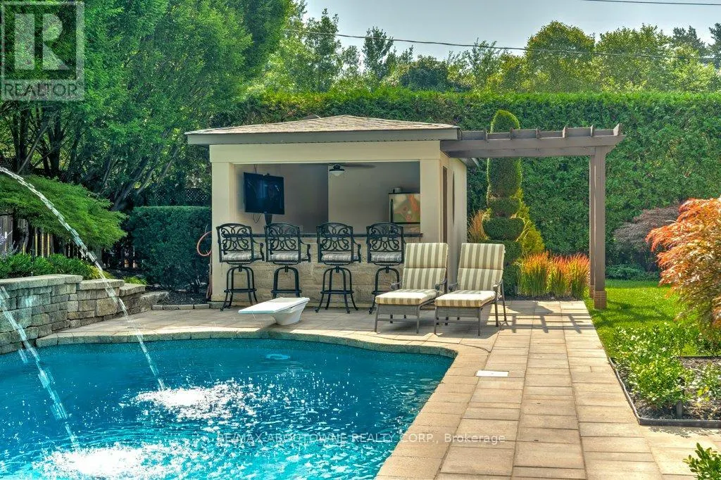 1237 DONLEA CRESCENT