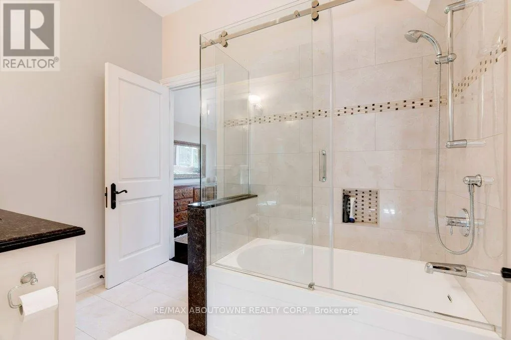 1237 DONLEA CRESCENT