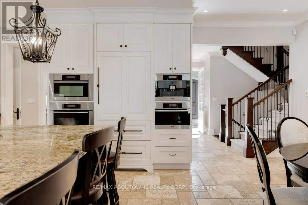 1237 DONLEA CRESCENT