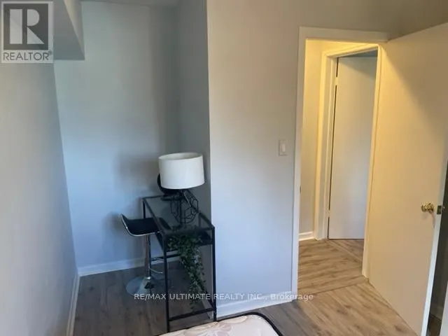 #2 - 213 CLOSE AVENUE