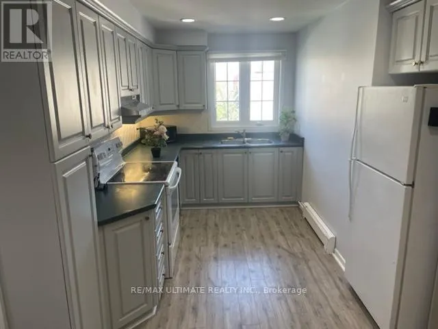 #2 - 213 CLOSE AVENUE