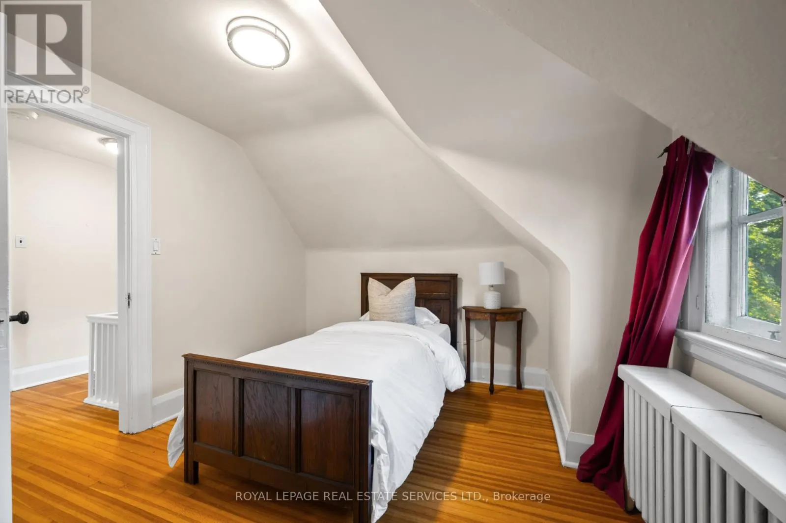 64 GRENVIEW BOULEVARD N