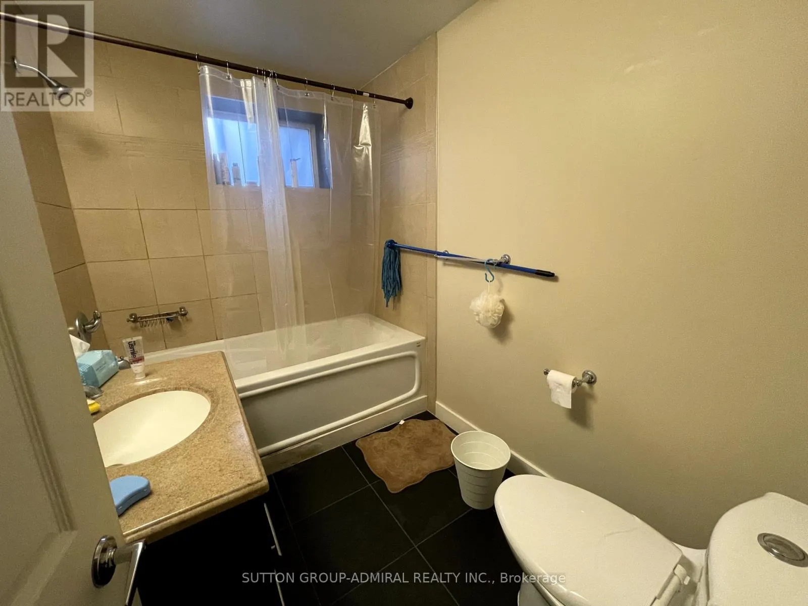 LOWER - 1148 ISLINGTON AVENUE