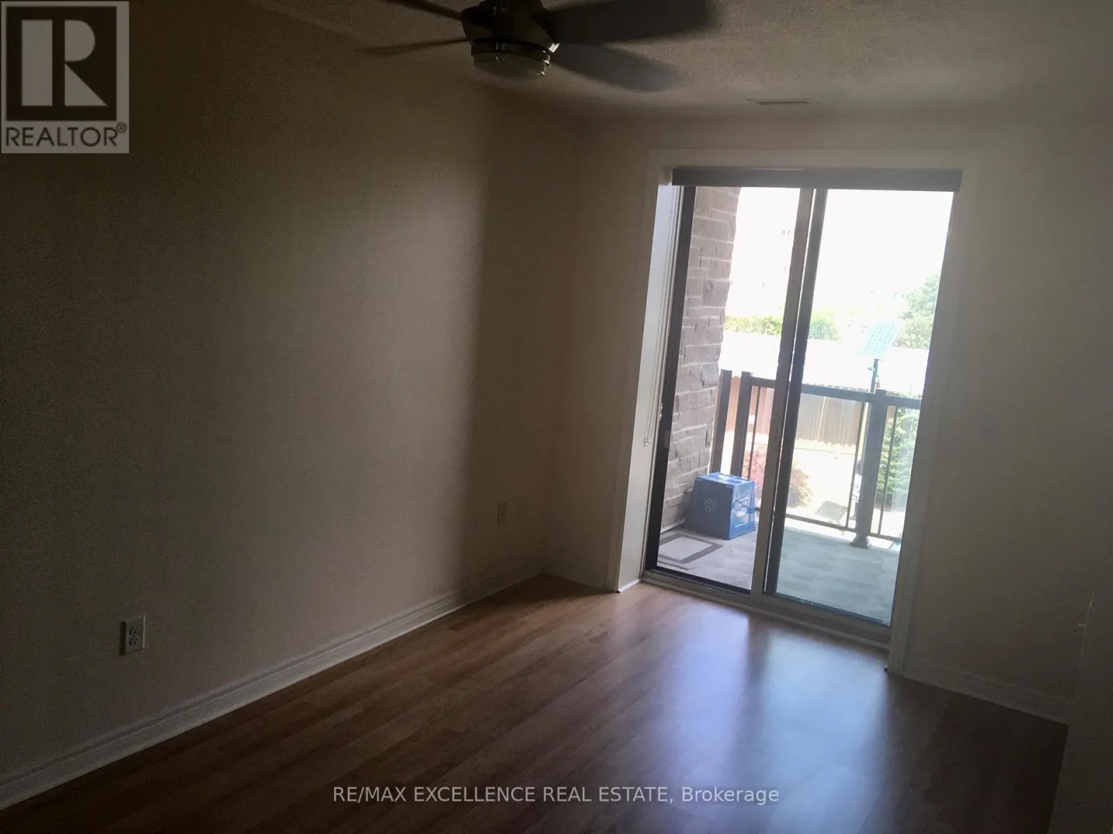 325 - 383 MAIN STREET E