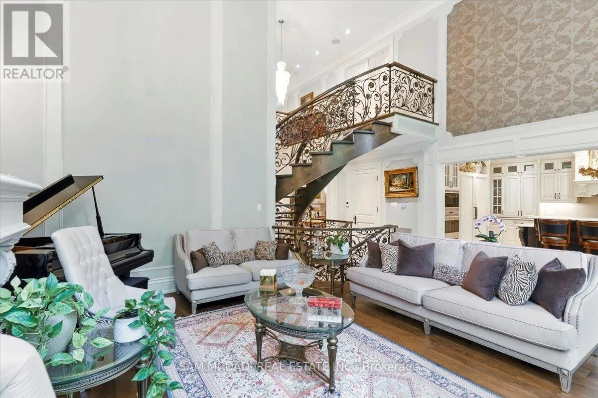 883 PARKLAND AVENUE