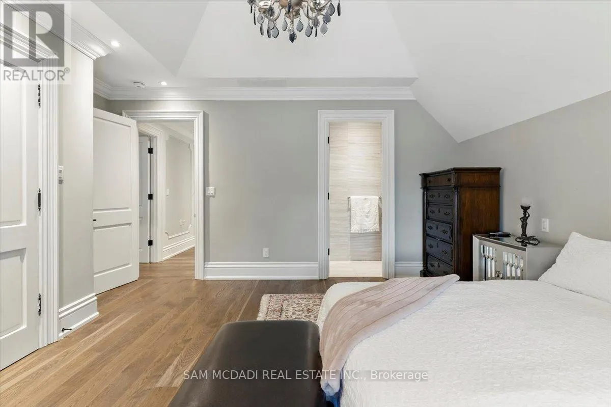 883 PARKLAND AVENUE