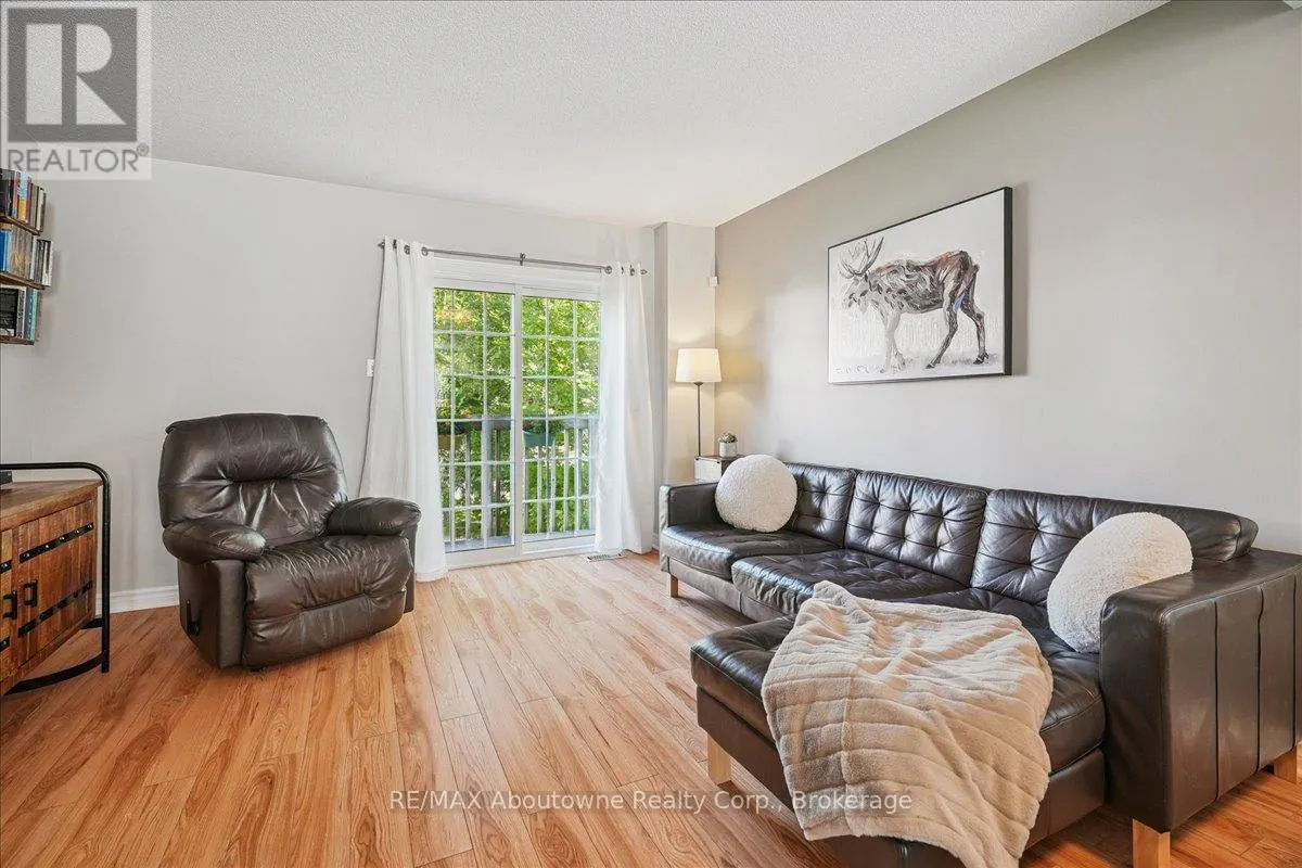 88 - 3480 UPPER MIDDLE ROAD, #88