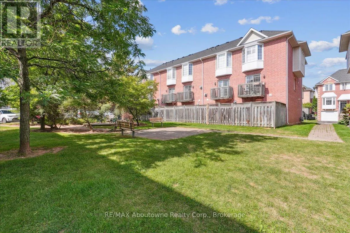88 - 3480 UPPER MIDDLE ROAD, #88