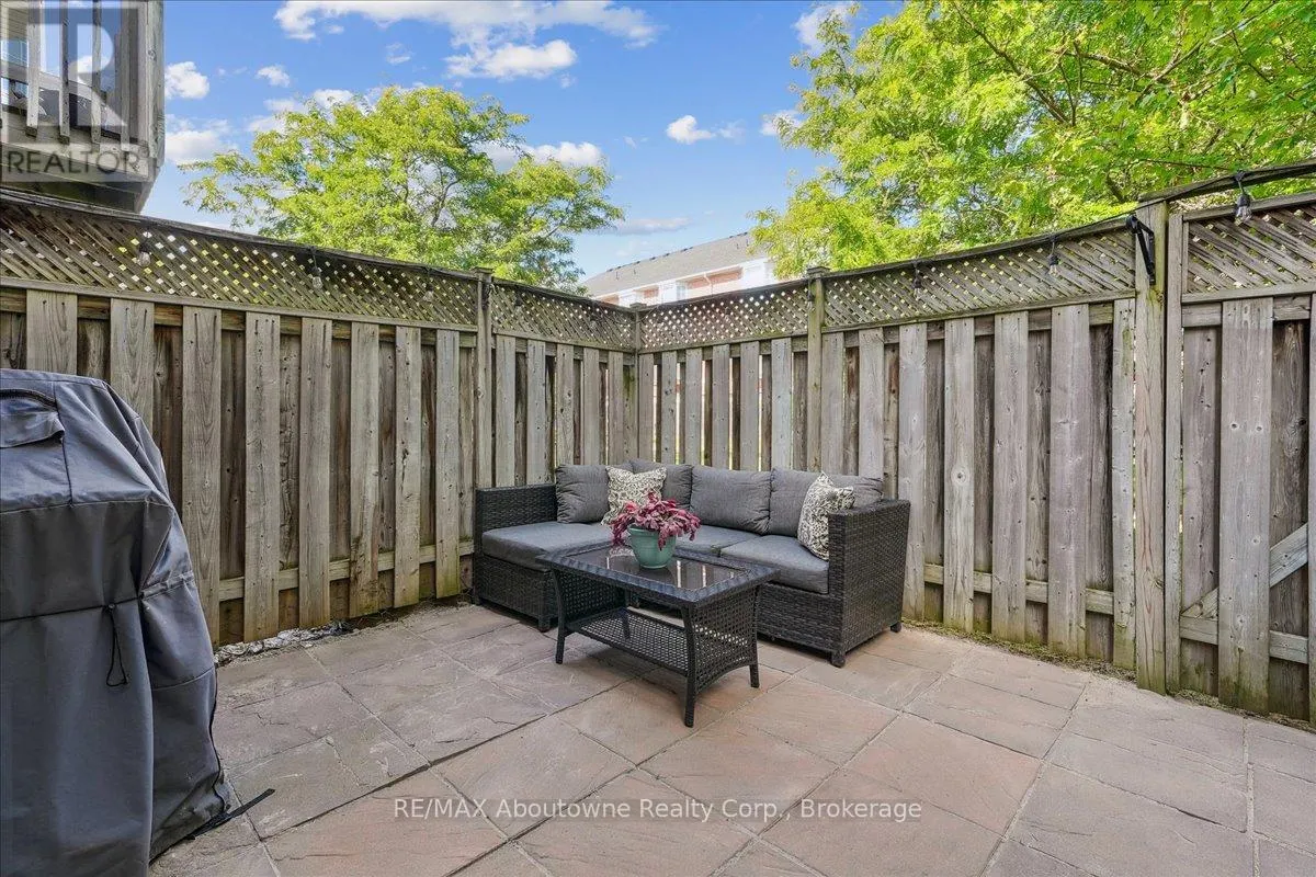 88 - 3480 UPPER MIDDLE ROAD, #88