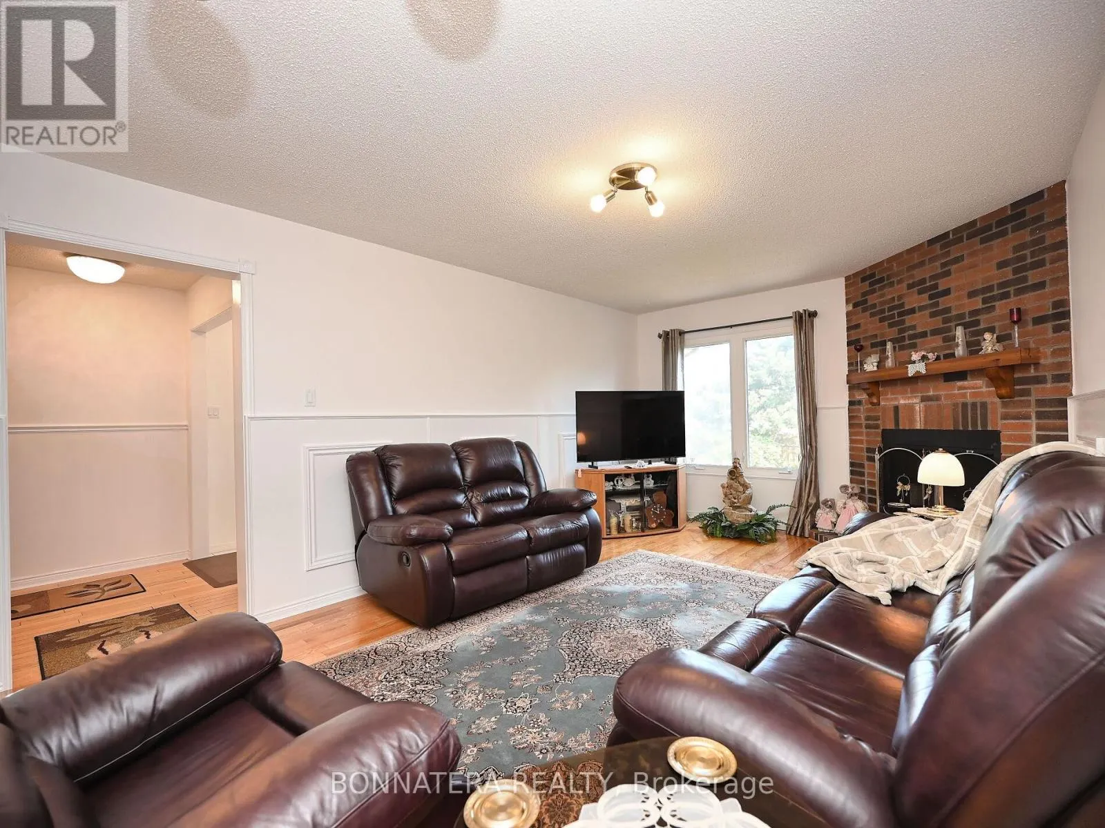 4445 GUILDWOOD WAY