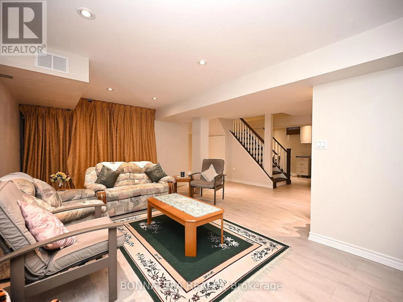 4445 GUILDWOOD WAY