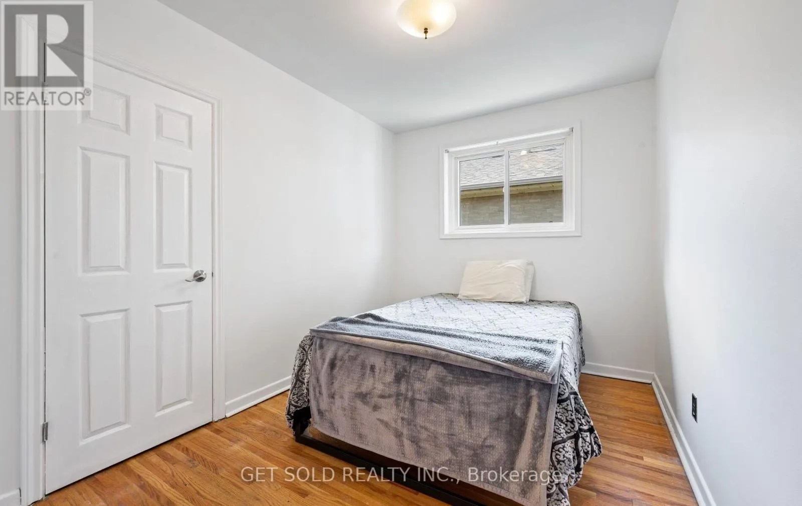 57 TAYSHAM CRESCENT
