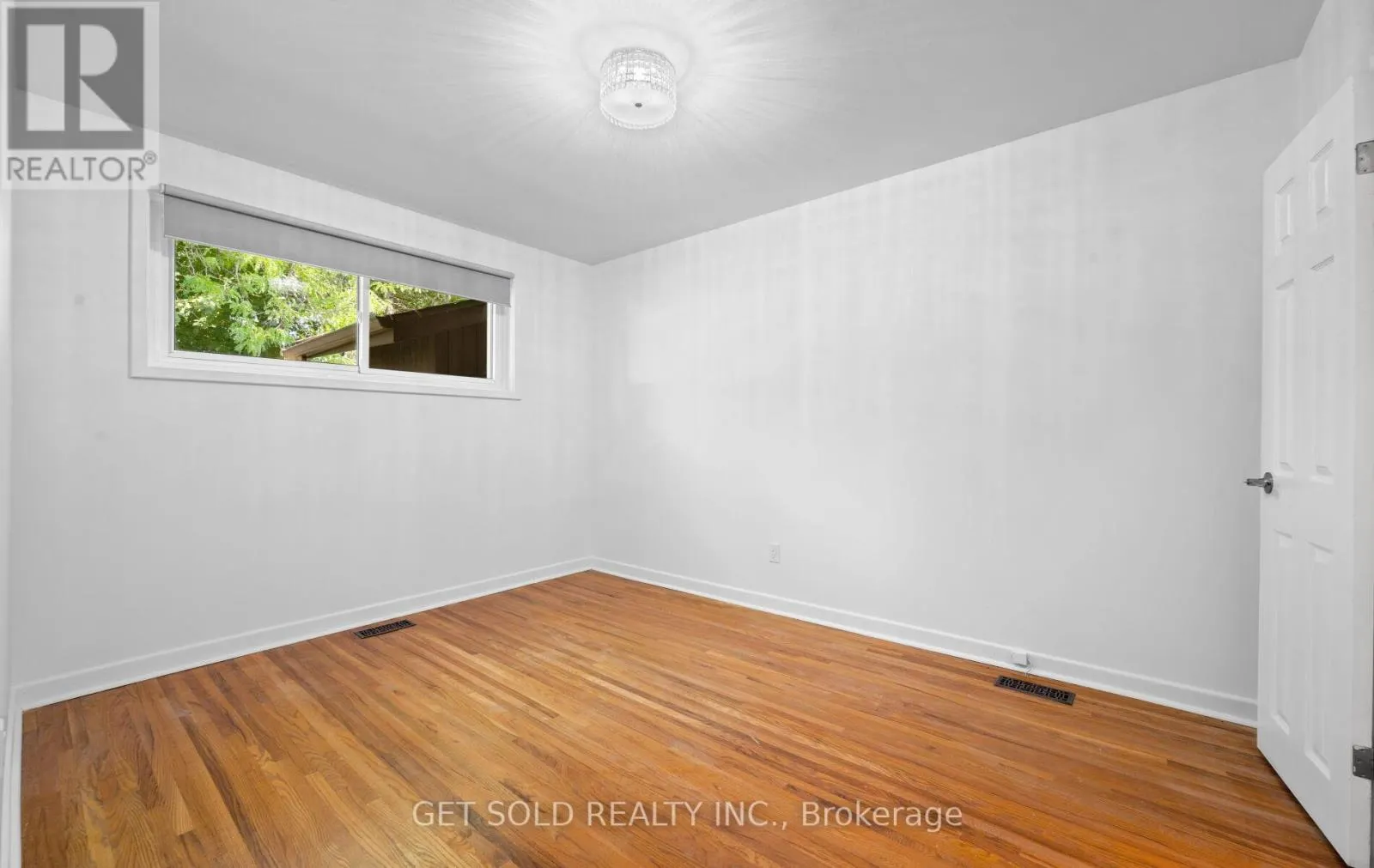 57 TAYSHAM CRESCENT