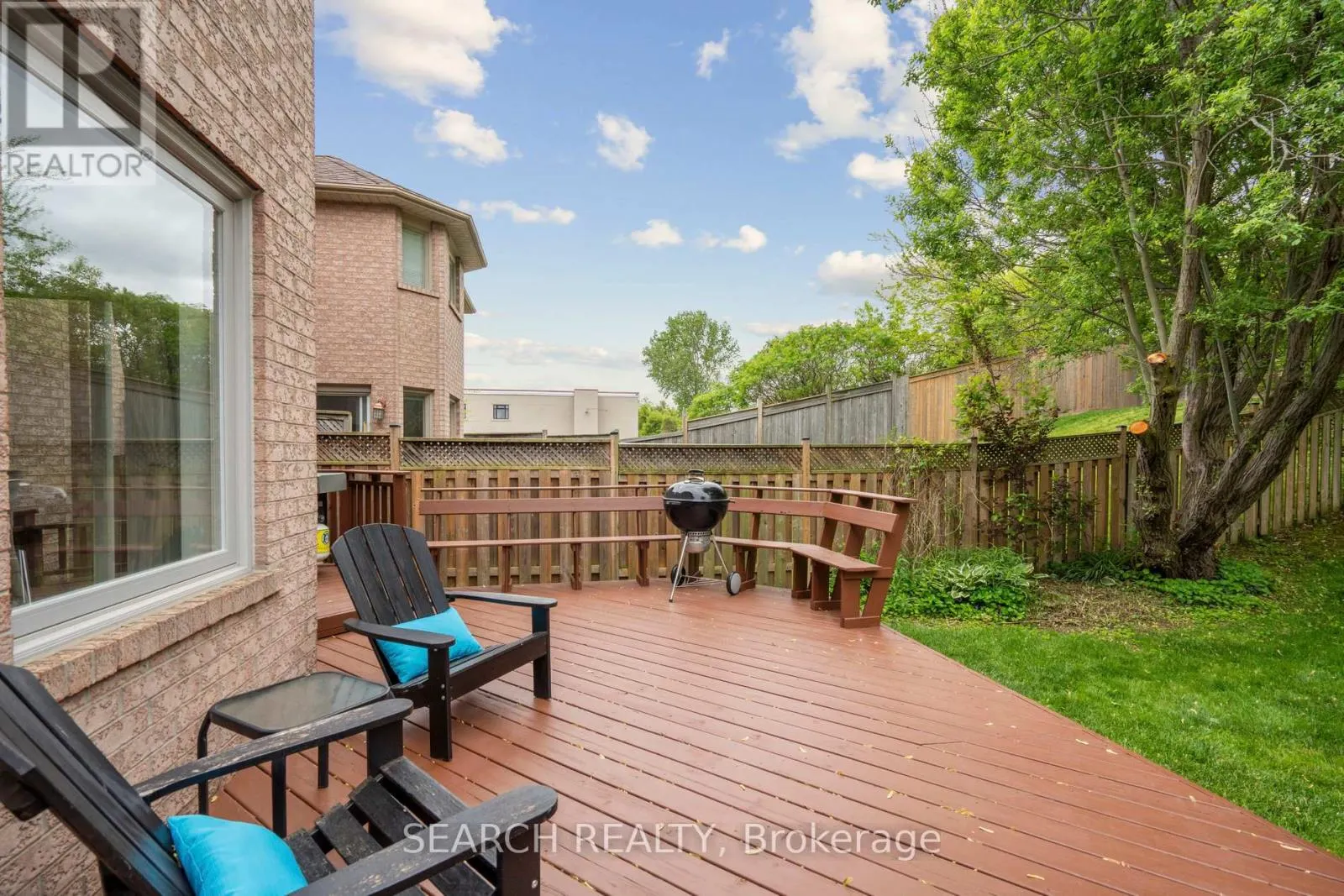 1150 QUEEN STREET W