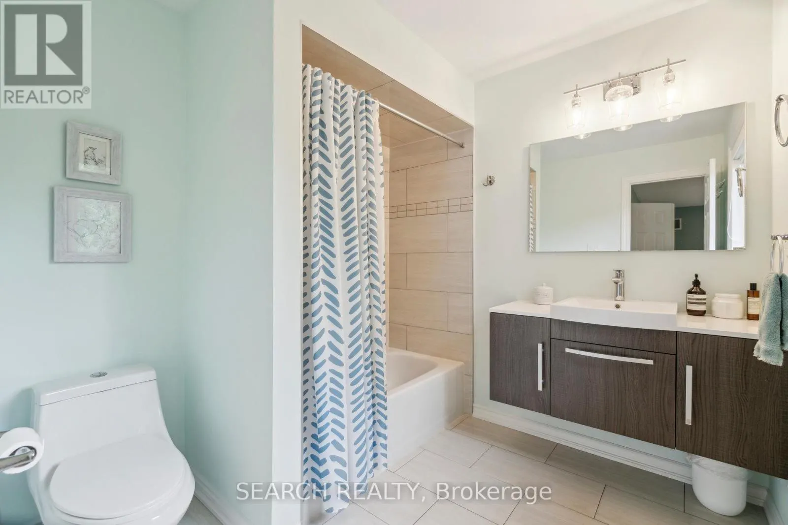 1150 QUEEN STREET W