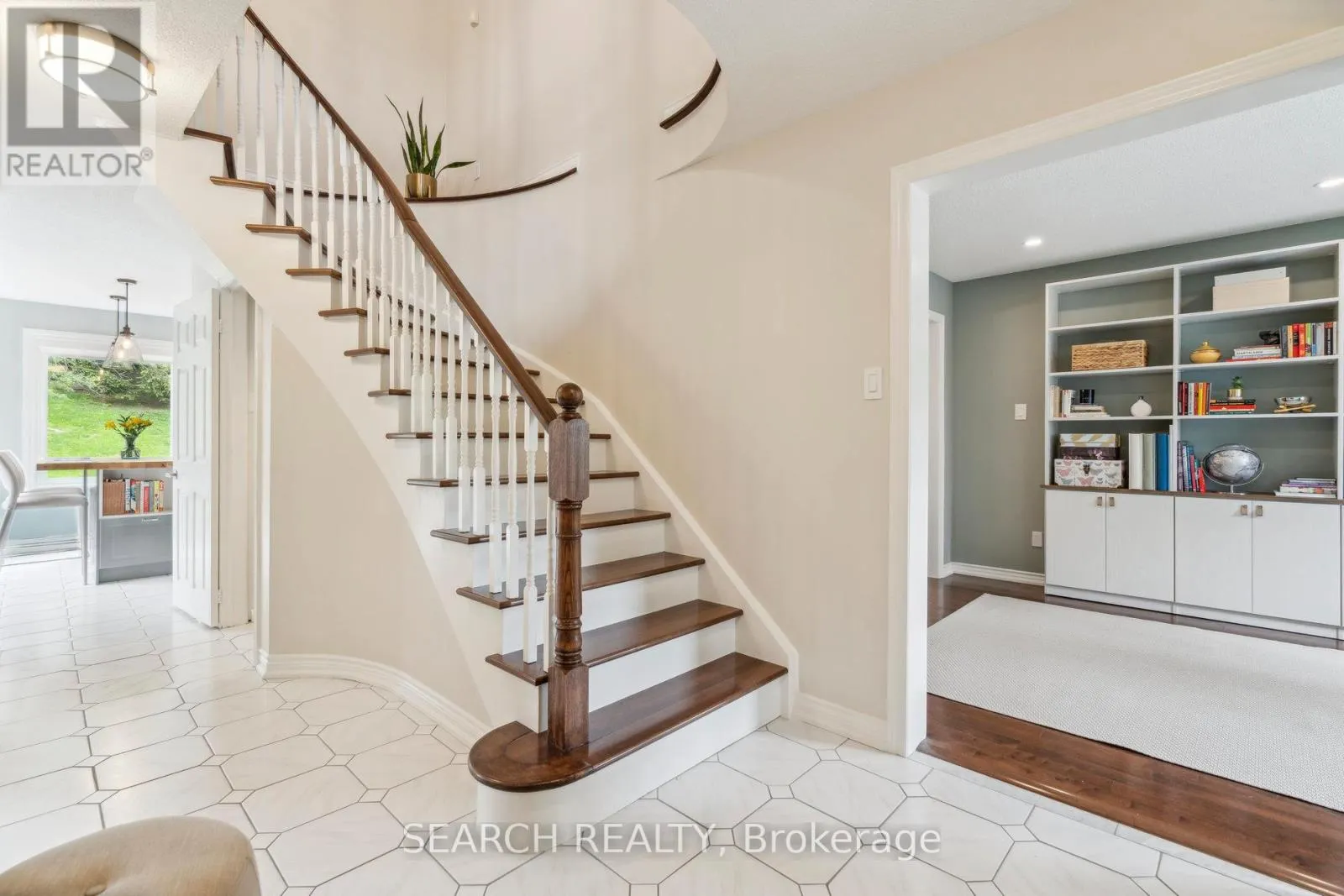 1150 QUEEN STREET W