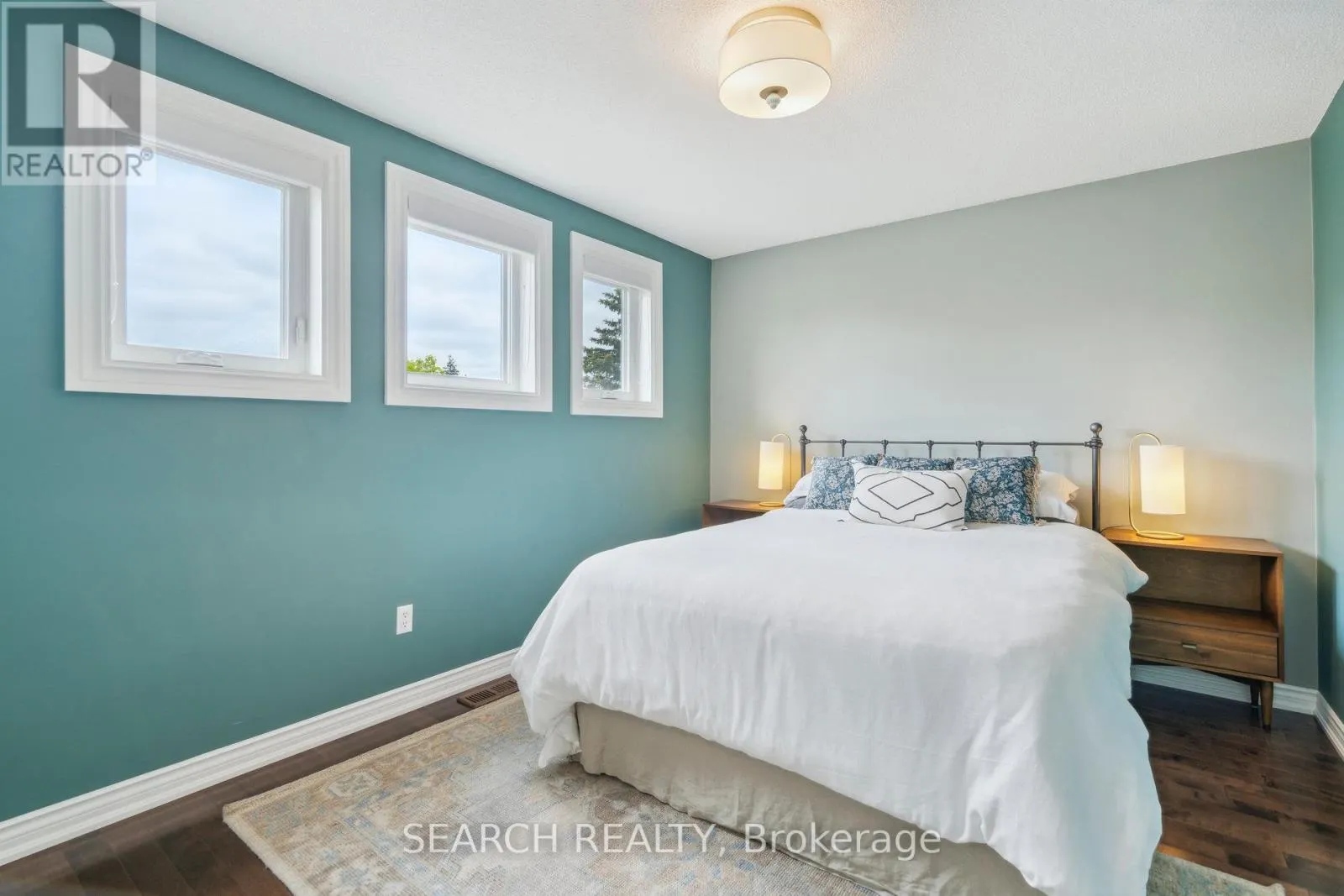 1150 QUEEN STREET W