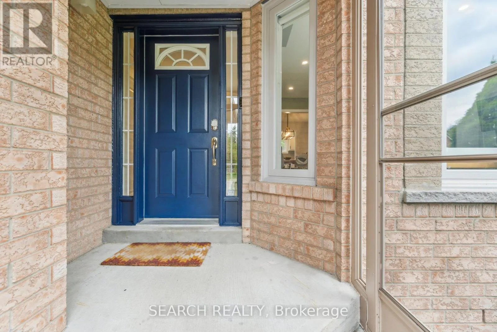 1150 QUEEN STREET W