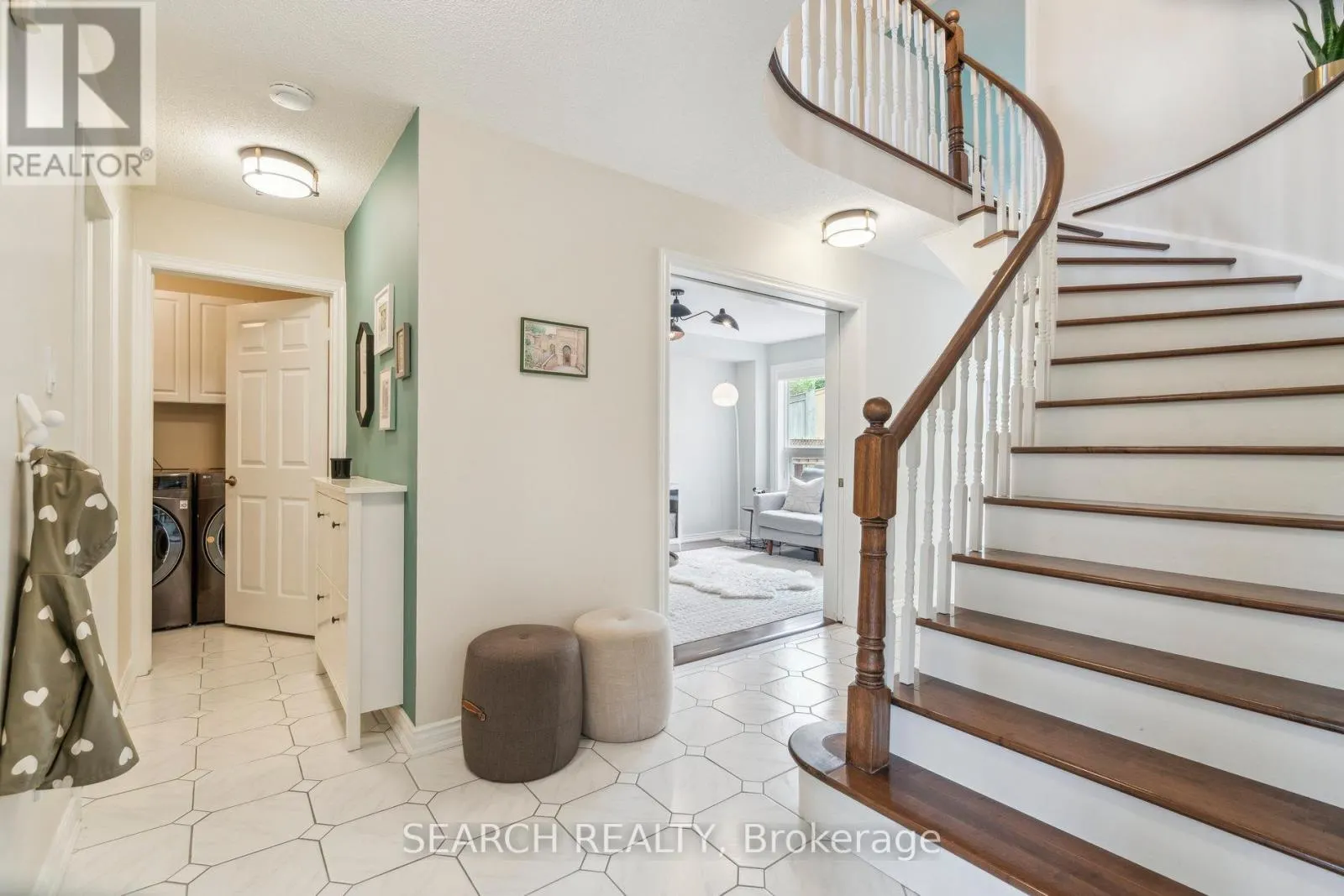 1150 QUEEN STREET W