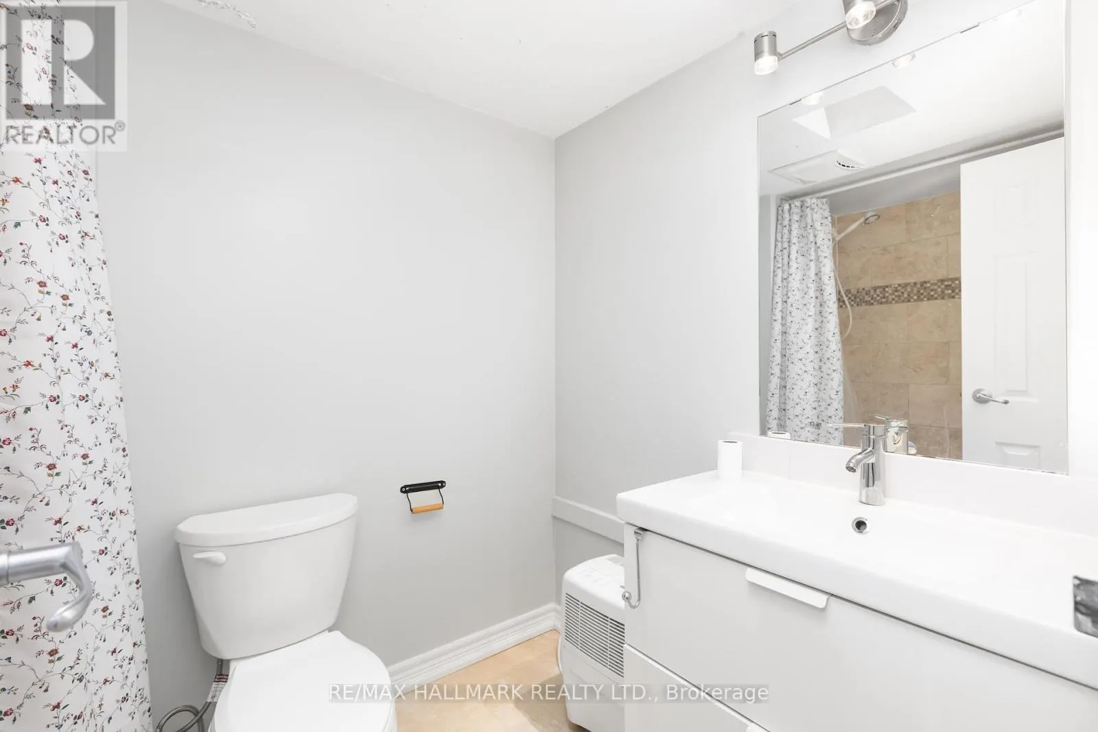 30 - 1250 KING STREET W