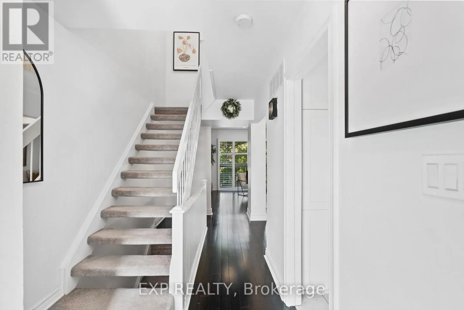 21 - 6855 GLEN ERIN DRIVE