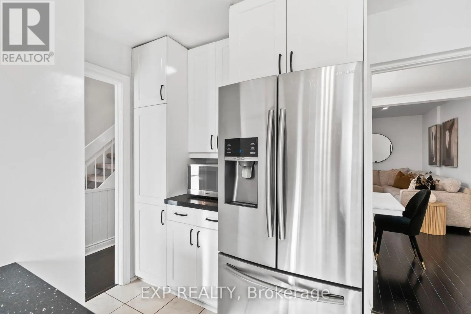 21 - 6855 GLEN ERIN DRIVE