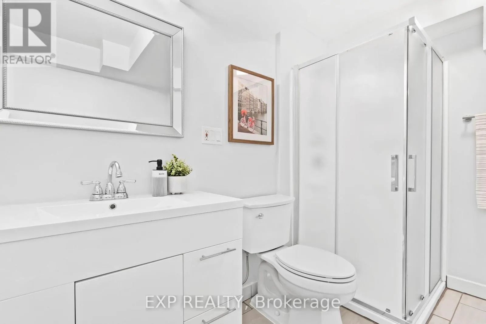 21 - 6855 GLEN ERIN DRIVE