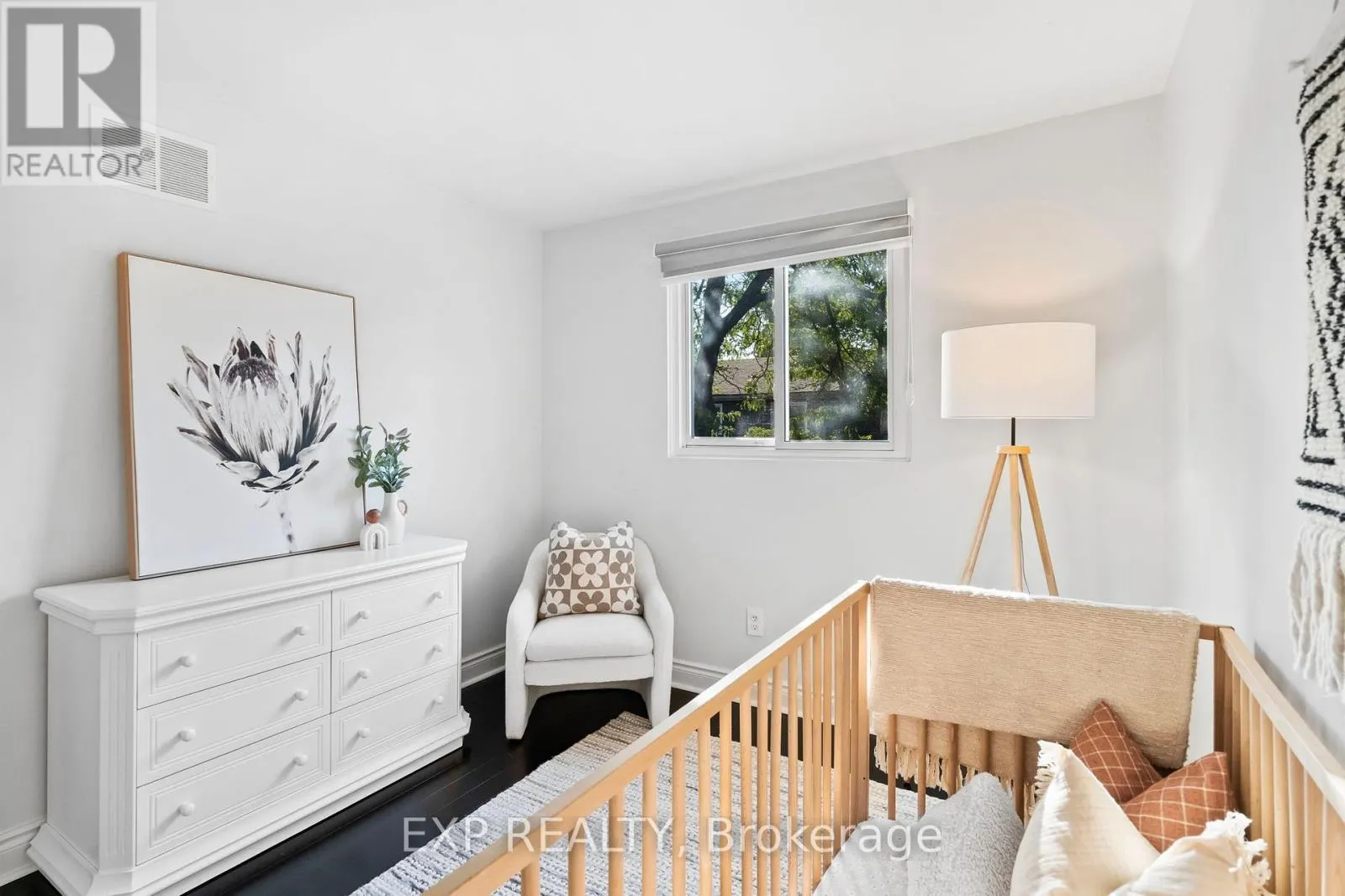 21 - 6855 GLEN ERIN DRIVE