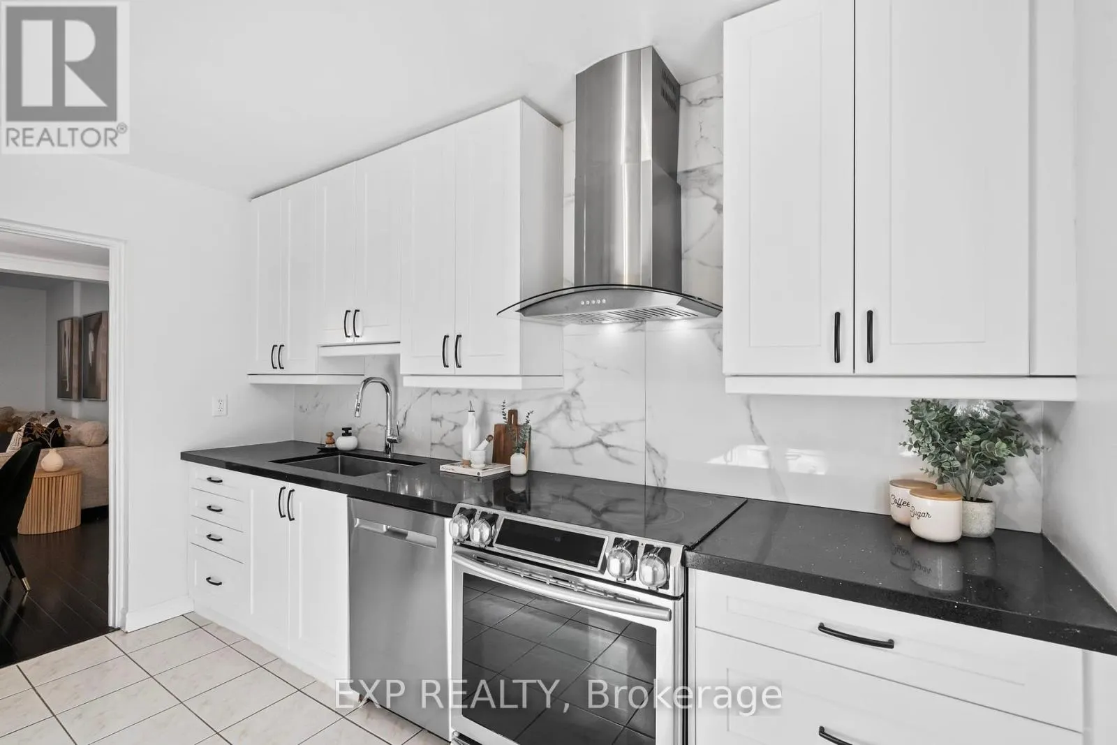 21 - 6855 GLEN ERIN DRIVE