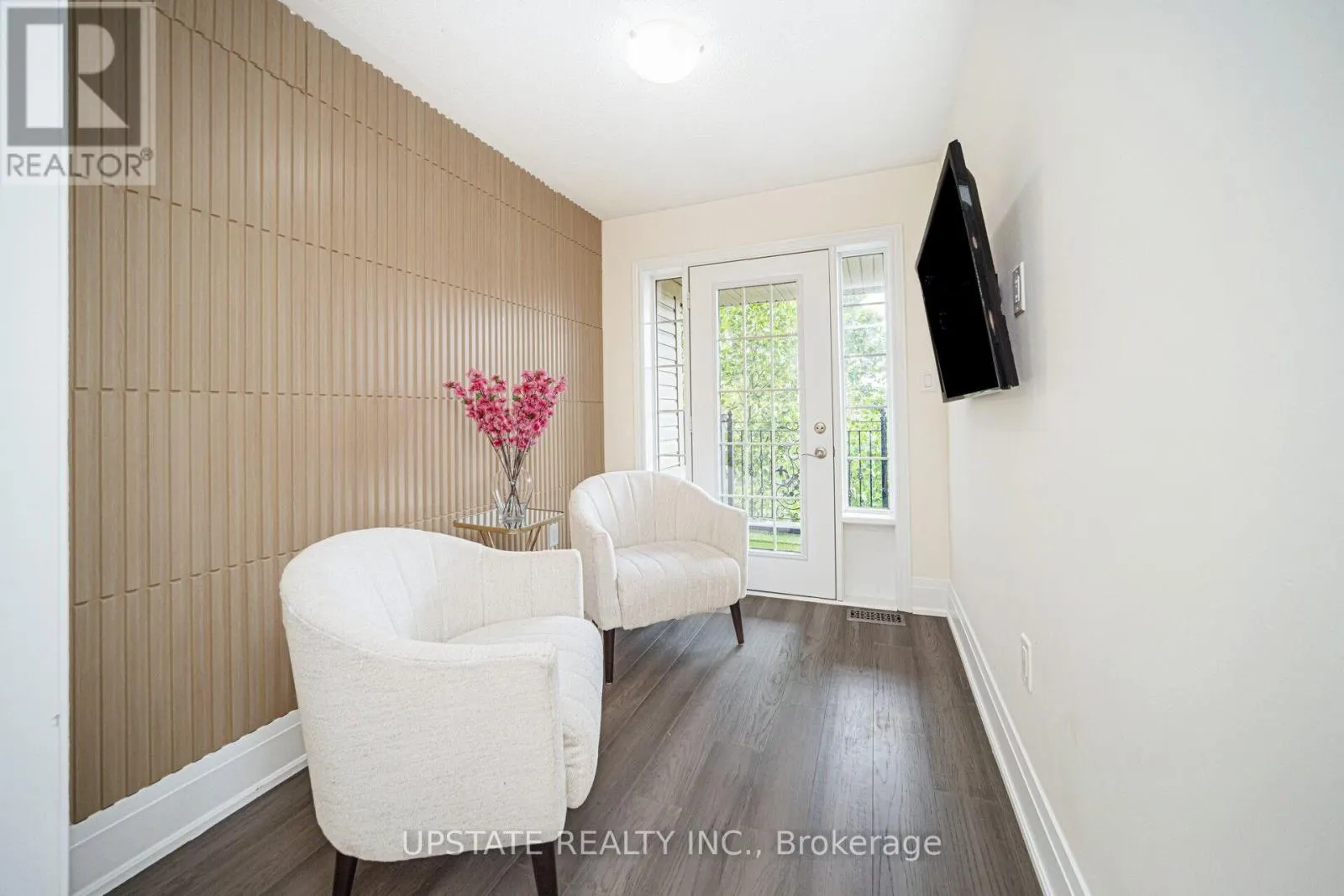 32 COTTONFIELD CIRCLE