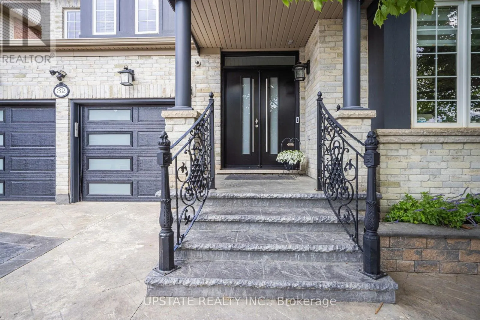 32 COTTONFIELD CIRCLE