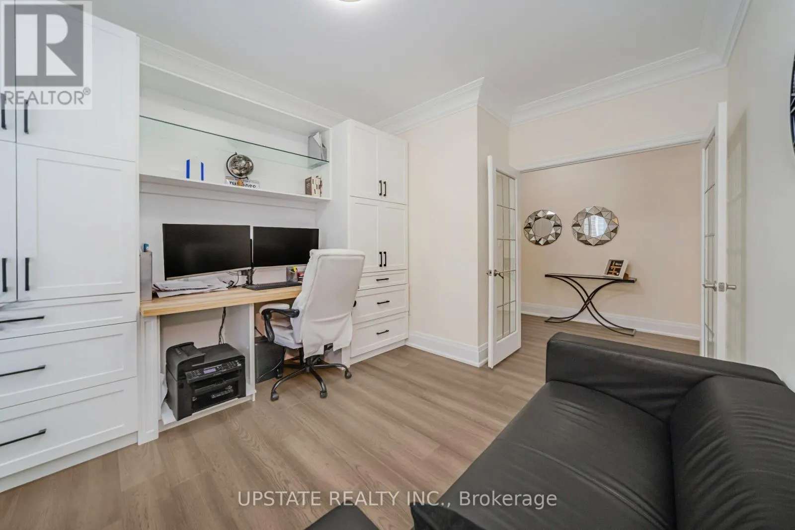 32 COTTONFIELD CIRCLE