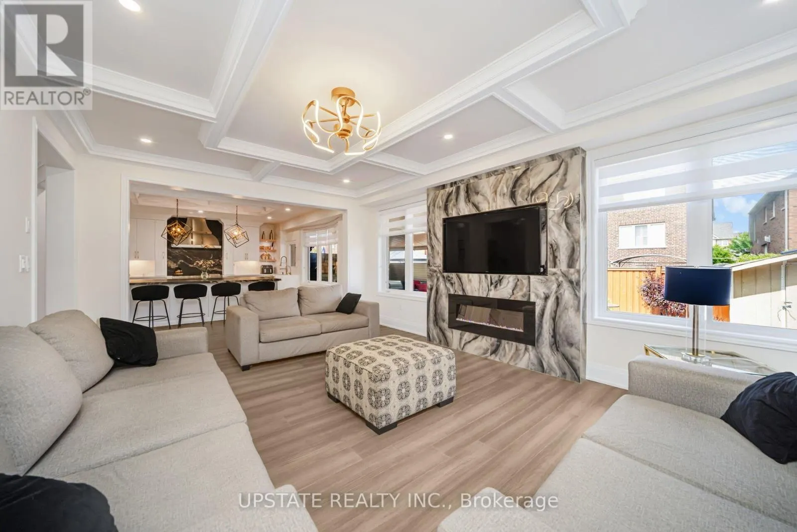 32 COTTONFIELD CIRCLE