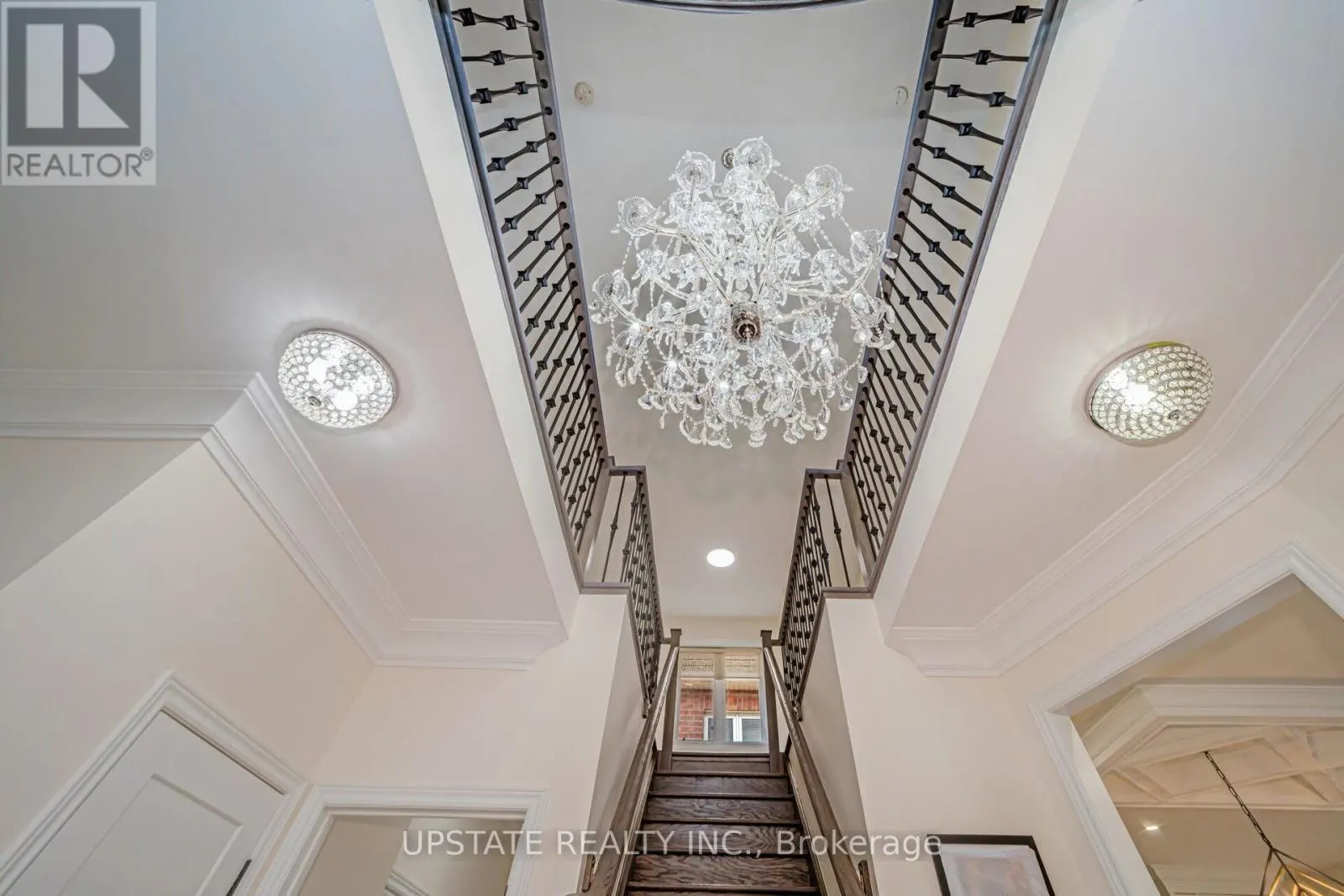 32 COTTONFIELD CIRCLE