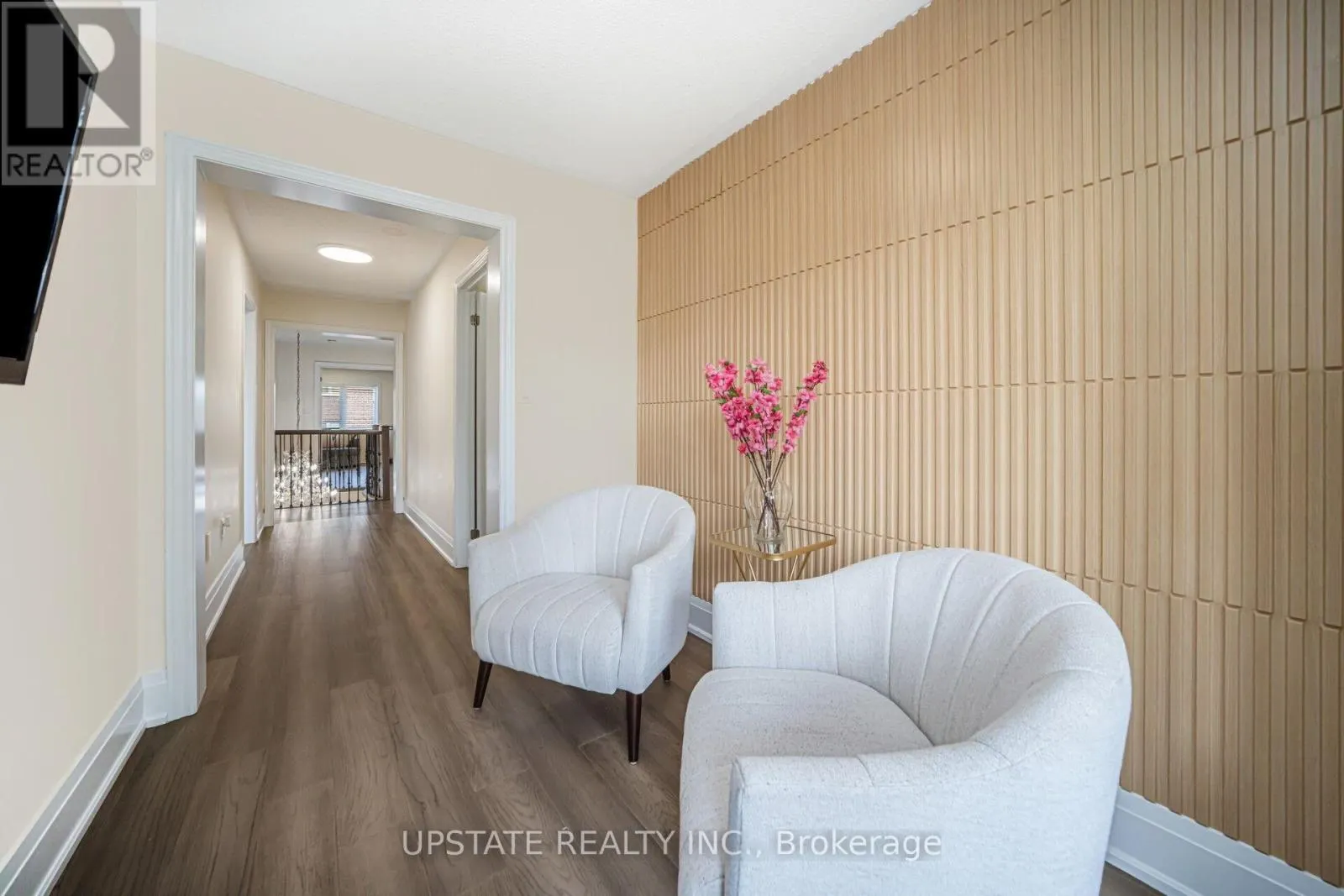 32 COTTONFIELD CIRCLE